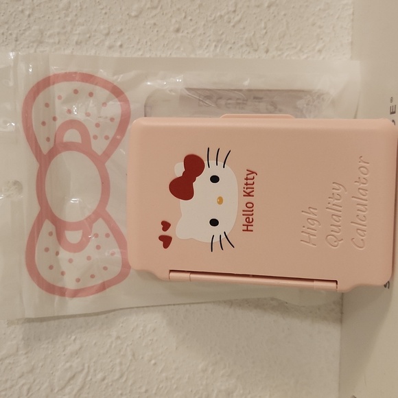 Hello Kitty Bundle - Picture 3 of 4